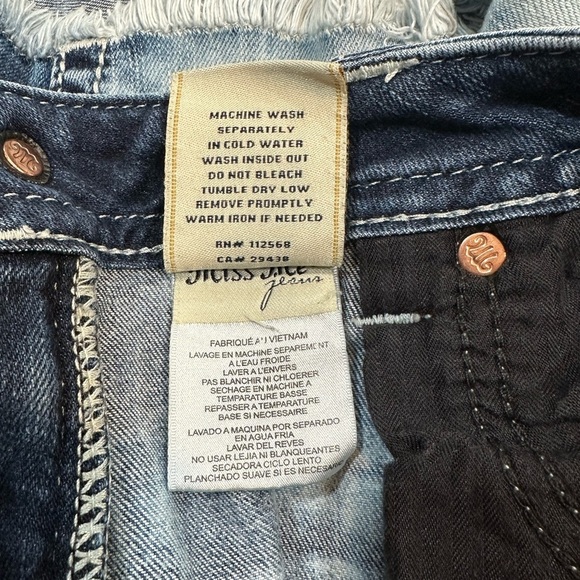 Miss Me Mid-Short Size 28 - Picture 13 of 14